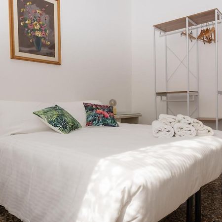 Living Sestri Airport Apartman Genova Kültér fotó