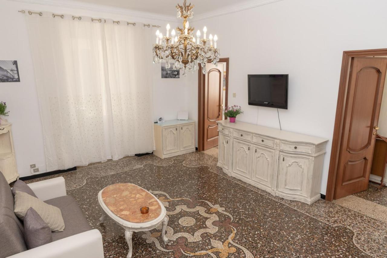 Living Sestri Airport Apartman Genova Kültér fotó
